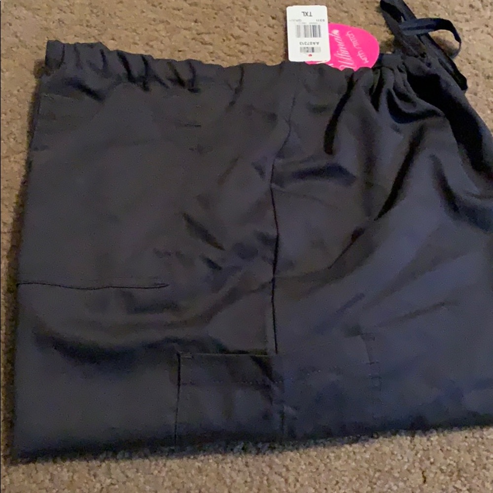 Urbane Ultimate with Stretch Scrubs